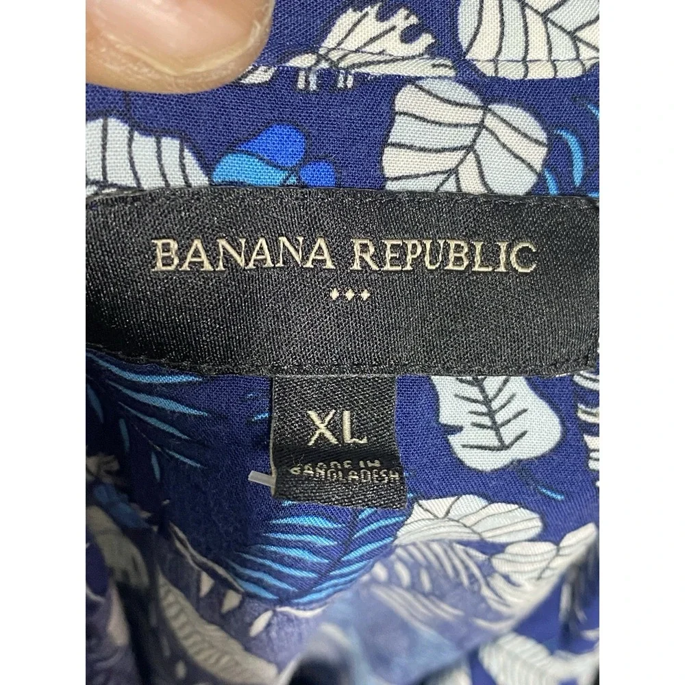 Banana Republic Standard-Fit Rayon Vacation Shirt Button Up Navy Floral Men's XL